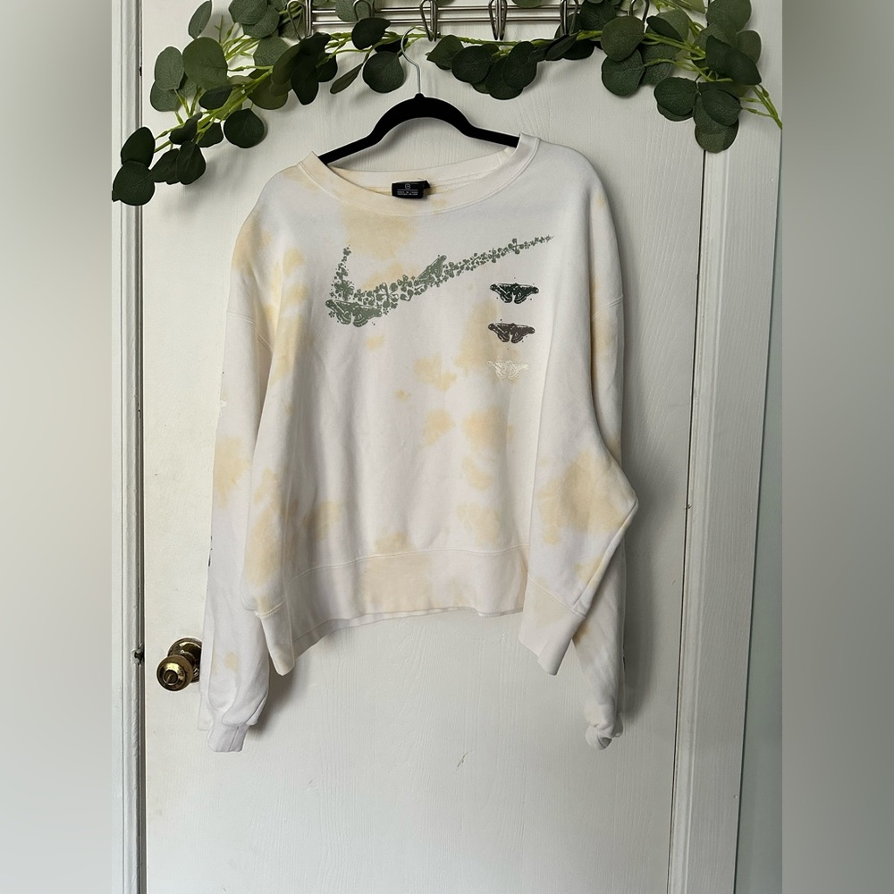 Nike Womens Recreation Club Crewneck
